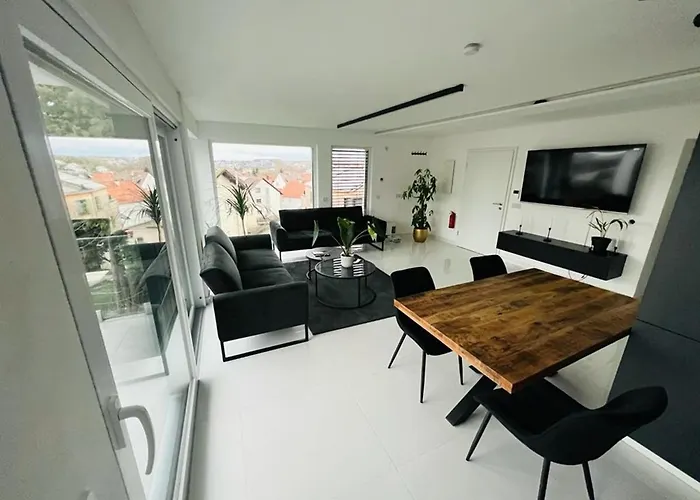 Moderne Wohnung Nahe Museum